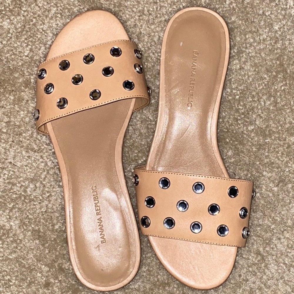 Sandals/Slides